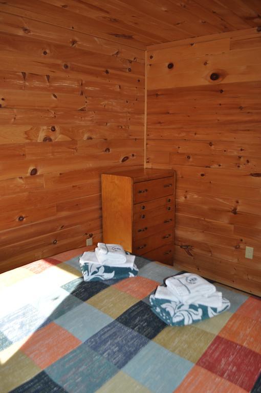 The Sleeping Moose Cottage Birch Plain Экстерьер фото