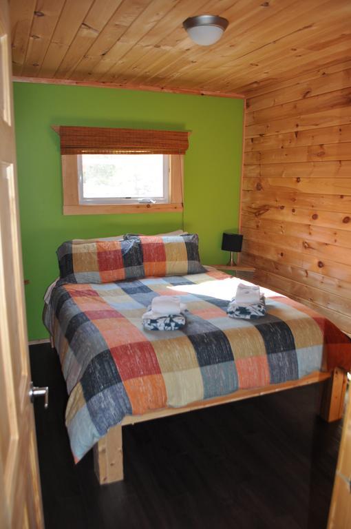 The Sleeping Moose Cottage Birch Plain Экстерьер фото